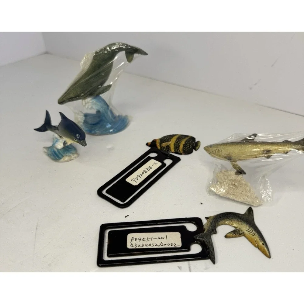 Lot of 5 Vintage‎ Lacquer Painted Fish Figurine And Clip